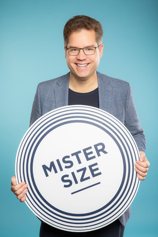 Jan Vinzenz Krause MISTER SIZE logosu ile